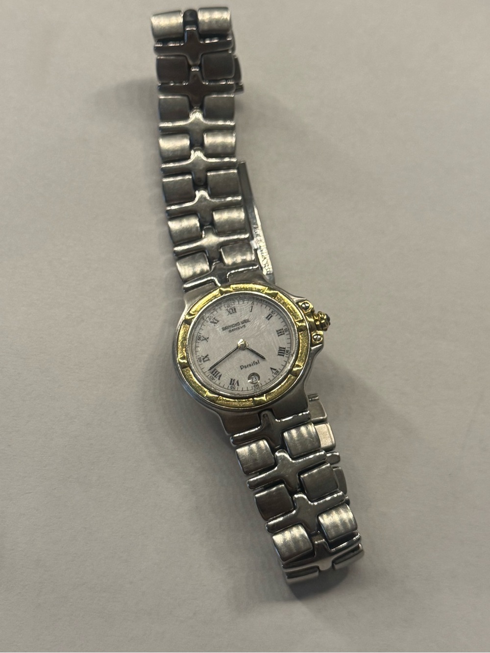Raymond Weil Parsifal two-tone watch— silver stainless steel and 18k yellow gold - Picture 7 of 14